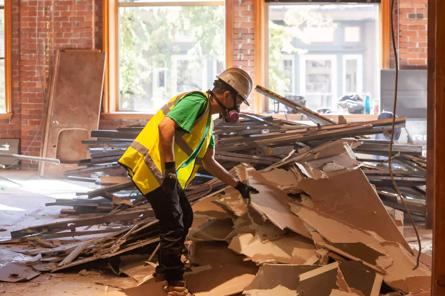 Construction Debris Hauling for Project Sites